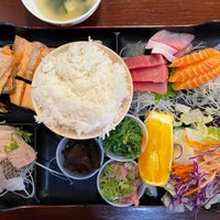 Photo taken at Sushi Maru by Daniel on 5/15/2022
