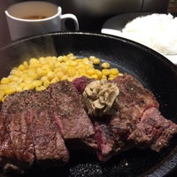 Photo taken at Ikinari Steak by Yambo on 10/26/2015