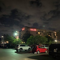 Foto diambil di Hilton San Antonio Hill Country oleh Dean R. pada 8/25/2021