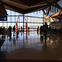 Terminal 4, Concourse D - Sky Harbor - 5 tips