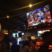 รูปภาพถ่ายที่ Halftime Sports Bar โดย Tivon เมื่อ 4/20/2013