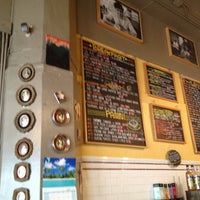 Brown Couch Cafe Now Closed Cafe In Oakland