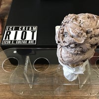 Foto diambil di Ice Cream Riot oleh Gino pada 4/9/2017