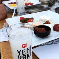 รูปภาพถ่ายที่ İncek Havalı Meyhane โดย T-K เมื่อ 5/14/2022