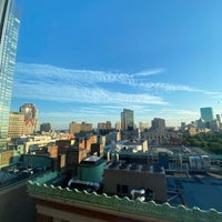 รูปภาพถ่ายที่ Hotel AKA Boston Common โดย Sarah J. เมื่อ 7/9/2022