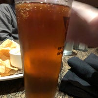Photo taken at BJ&amp;#39;s Restaurant &amp;amp; Brewhouse by Tappingoutshow .. on 5/27/2018