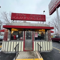 Foto tirada no(a) White Manna Hamburgers por Michael D. em 3/12/2022