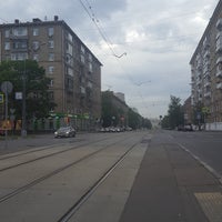 Photo taken at Остановка «Профсоюзная улица» by Victory B. on 7/29/2017
