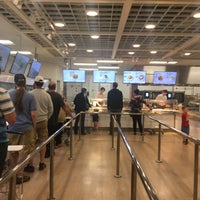 Foto tirada no(a) IKEA Ottawa - Restaurant por Nic T. em 9/4/2019