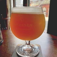 Снимок сделан в The Shamrock Inn - Irish Craft Beer Bar пользователем Duke 7/14/2022
