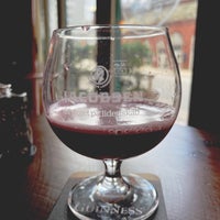 Foto scattata a The Shamrock Inn - Irish Craft Beer Bar da Duke il 7/14/2022
