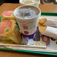 Photo taken at McDonald&amp;#39;s by かいり on 11/5/2023