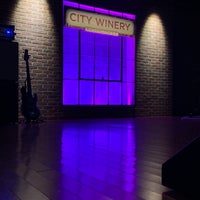 Das Foto wurde bei City Winery Washington DC von Courtney L. am 1/12/2020 aufgenommen