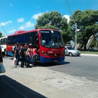Photo taken at Ponto de Ônibus do Iguatemi (fresquinho) by Samy P. on 2/4/2013