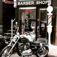 Photo prise au Boston Barber &amp;amp; Tattoo Co. par Boston Barber &amp;amp; Tattoo Co. le7/21/2015
