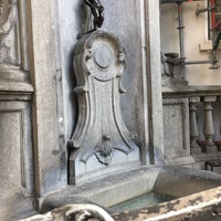 Photo taken at Manneken Pis by Dani D. on 3/28/2017