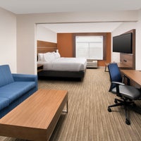 Foto scattata a Holiday Inn Express &amp;amp; Suites Baltimore - BWI Airport North da Holiday Inn Express &amp;amp; Suites Baltimore - BWI Airport North il 12/18/2017