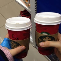 Photo taken at Starbucks by Hilâl Ece K. on 12/18/2014