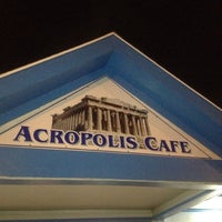 Снимок сделан в Acropolis Cafe пользователем Kiara C. 12/1/2012