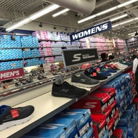 skechers store in queens