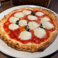 Photo taken at PIZZA SALVATORE CUOMO 池袋西口 by いんでぶ on 1/4/2021