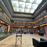 Photo taken at Herzogin Anna Amalia Bibliothek by Ruslan S. on 8/8/2022