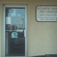 Photo taken at Atlantic East Animal Clinic by Barbi S. on 10/15/2012