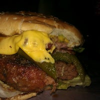 2/3/2013에 Ricardo R.님이 Monster Burgers에서 찍은 사진