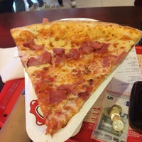 Foto diambil di Mr. Pizza oleh Paula S. pada 9/23/2017
