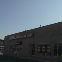 Photo taken at Modell&amp;#39;s Sporting Goods by Jeffrey Noah R. on 2/15/2013