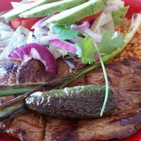 1/31/2017 tarihinde El Charro Mexican Restaurantziyaretçi tarafından El Charro Mexican Restaurant'de çekilen fotoğraf