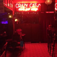 Photo taken at Crazy Cats Bistrô by Anderson D. on 5/29/2016