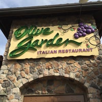 Photo taken at Olive Garden by Christian R. on 4/29/2015