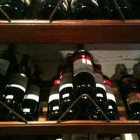 Das Foto wurde bei The Wine Store von Maritza P. am 12/21/2012 aufgenommen