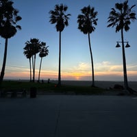 Photo taken at Venice Beach Boardwalk by Mohammad on 12/29/2023