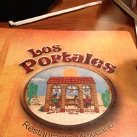 รูปภาพถ่ายที่ Los Portales โดย Corey D. เมื่อ 12/2/2012
