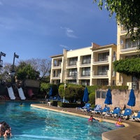 Foto diambil di Ixtapan de la Sal Marriott Hotel, Spa &amp;amp; Convention Center oleh Felipe M. pada 4/22/2022