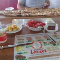 Photo taken at Lezzet Etli Ekmek &amp;amp; Izgara by 🎷🎺AĞAOĞLUUUU . on 8/5/2019