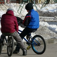 Photo taken at Фонтан у кинотеатра &amp;quot;Экран&amp;quot; by Кирилл Х. on 3/15/2017