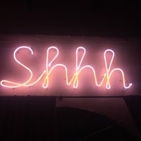 10/22/2016에 Angelina님이 Pink Room Speakeasy Bar에서 찍은 사진