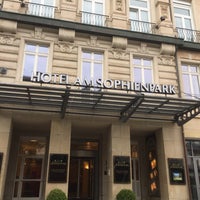 Das Foto wurde bei Hotel am Sophienpark von Leyla K. am 5/14/2017 aufgenommen