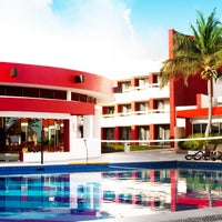 Das Foto wurde bei Temptation Resort &amp;amp; Spa Cancun von Temptation Resort &amp;amp; Spa Cancun am 7/17/2014 aufgenommen