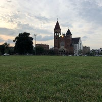 Photo taken at Eckhart Park by Fabricio G. on 8/31/2018