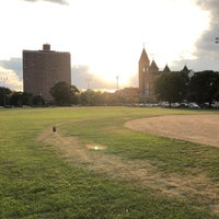 Photo taken at Eckhart Park by Fabricio G. on 7/29/2018