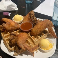 Photo taken at Dame&amp;#39;s Chicken &amp;amp; Waffles by Sheila D. on 11/29/2019