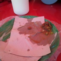 รูปภาพถ่ายที่ Tacos Don Manolito โดย Elmer Alexis A. เมื่อ 10/16/2012