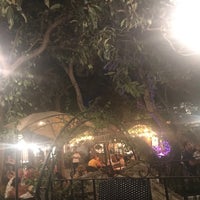 Foto scattata a Aroma Café &amp;amp; Secret Garden da Faisal F. il 8/11/2019