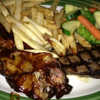 Photo taken at Applebee&amp;#39;s Grill + Bar by Kyle D. on 1/20/2013