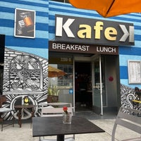 Foto tirada no(a) Kafe K por Maha K. em 7/16/2023