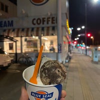 Photo taken at Blue Seal Ice Cream by ﾘｸ 哘. on 3/19/2024